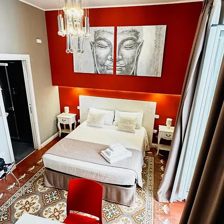 Konukevi Duomo Charming 3*